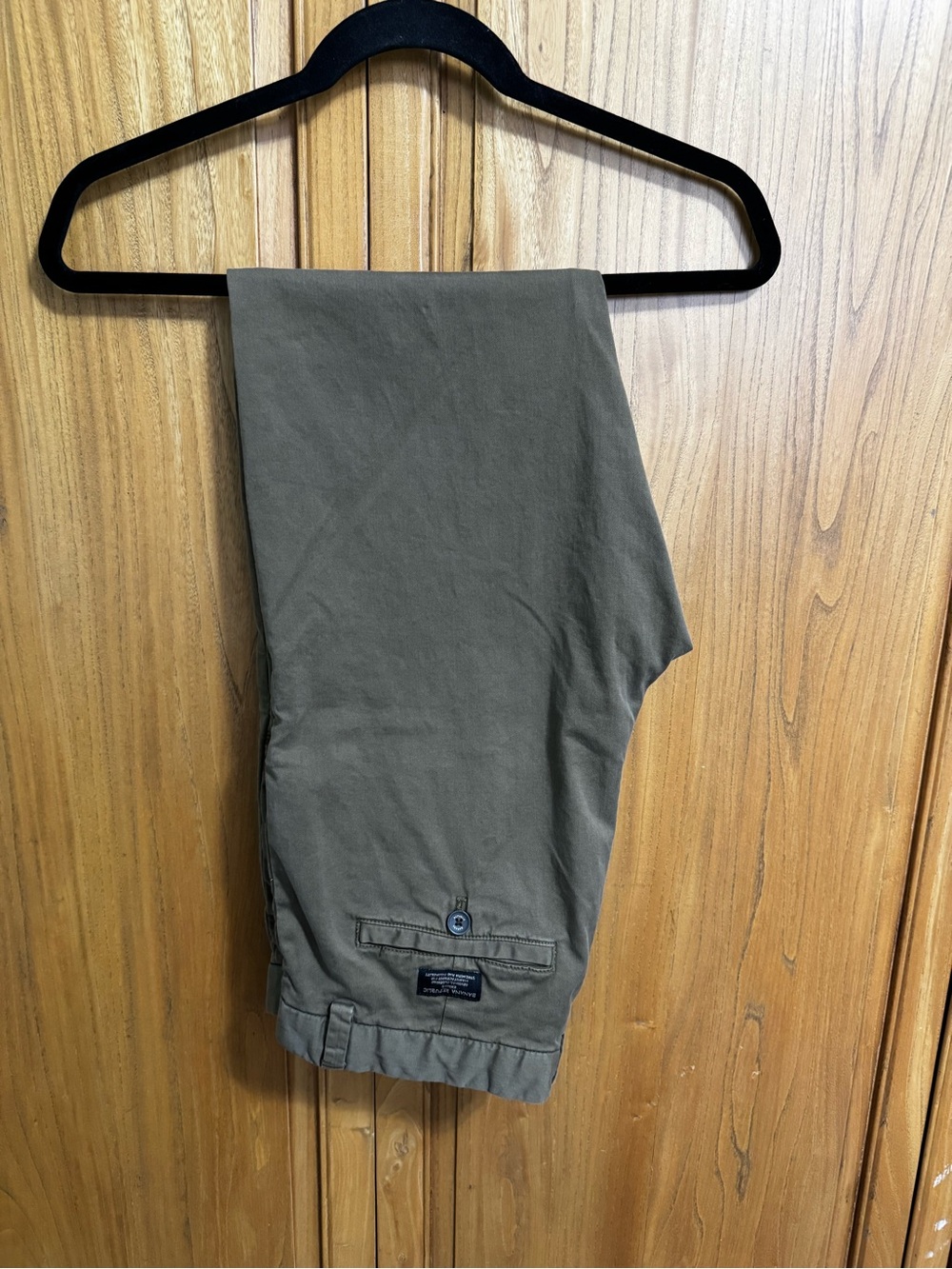 Banana Republic Dark Khaki Chinos for Men, 32x32